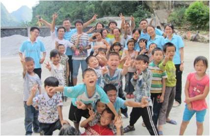 ��h������W(xu��)���������Єӡ��F�֧�̵��c�ǏV���ό����Rɽ�h��կ�l(xi��ng)¡��С�W(xu��)��7��18��������?y��u)麢�ӂ��e�k��Ȥζ�\�ӕ�������������K������^��������������Ŀ������ʮ�֟������\�ӕ���Ļ��֧����c���ӂ��_�ĺ�Ӱ��