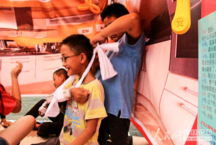 �Έ@������С�����ݾ�ģ�M������