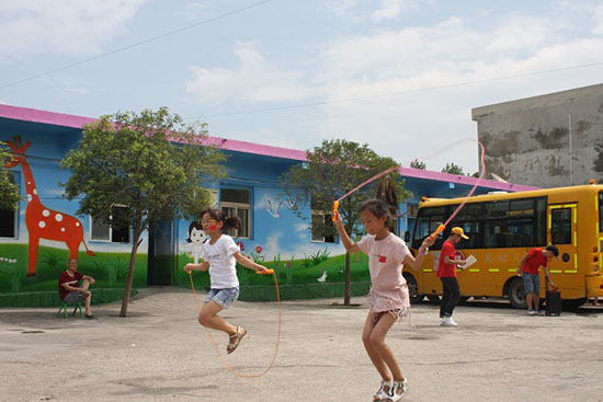 ���Ϲ��I(y��)��W(xu��)��(j��ng)��(j��)�Q(m��o)�׌W(xu��)Ժ����ϵ�P�h�������ж����������(hu��)��(sh��)�`�(du��)������ʡƽ�ɽ���P�hѦ���(zh��n)���Ӝϴ���ӢС�W(xu��)�_չ֧�̻��(d��ng)���e�k��ӢС�W(xu��)��һ��Ȥζ�\(y��n)��(d��ng)��(hu��)��׌�W(xu��)���w��(hu��)�W��ƥ�˾������D�����K��ِ��