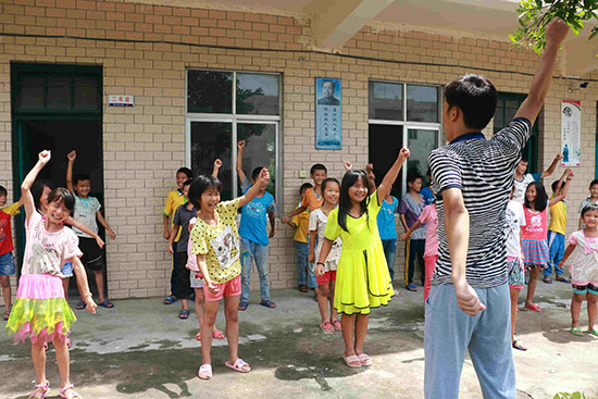 �V�|�t(y��)�ƴ�W(xu��)��΢�m���ġ�����F(tu��n)�(du��)�ڏV�|ʡ�����������(zh��n)ͬ��С�W(xu��)֧����־Ը�߽�ͬ��С�W(xu��)�W(xu��)���\(y��n)��(d��ng)ǰ�������Ԝp���\(y��n)��(d��ng)������