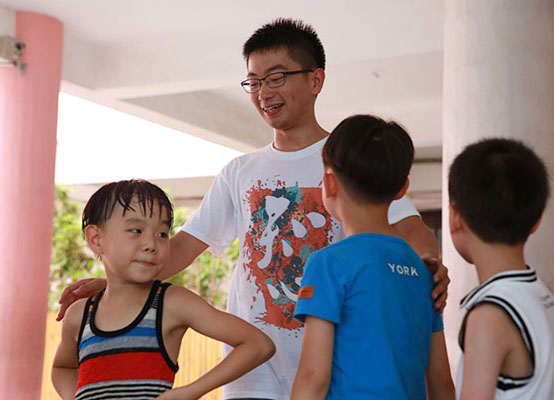 ���ݴ�W(xu��)��֪�Ľ�㡱�������(hu��)��(sh��)�`�(du��)���㽭��(l��)�����_(k��i)չ֧�̻��(d��ng)���鮔(d��ng)?sh��)��l(xi��ng)����С�W(xu��)���ռ��W��ƥ�˽������D��־Ը��ٝ�S���ӂ���