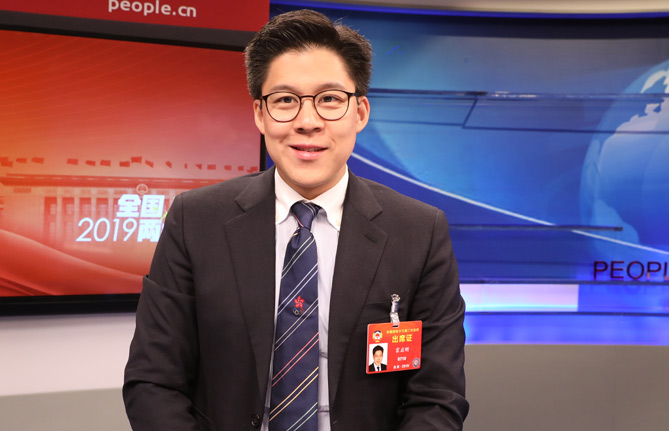 全國政協(xié)委員、香港各界青少年活動委員會執(zhí)行主席霍啟剛：推動年輕人積極參與國家發(fā)展進程