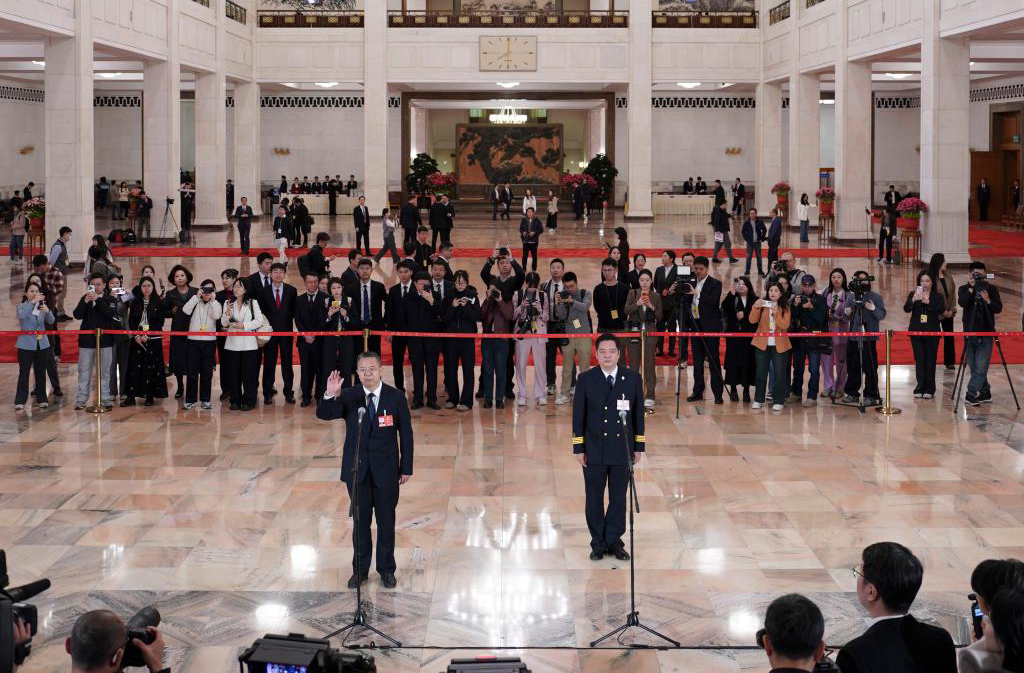 十四屆全國人大四次會議第二場“代表通道”集中採訪活動舉行